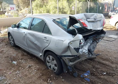 2008 Toyota Camry Le z USA, uszkodzony, nr VIN 4T4BE46K38R038614